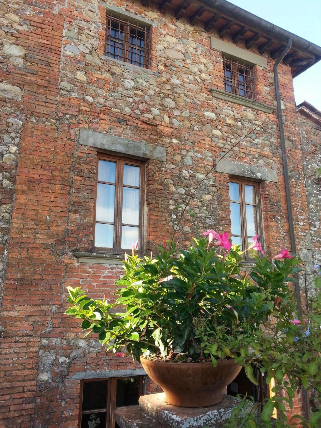 Antica Casa Naldi Villa Montecarlo Exterior photo